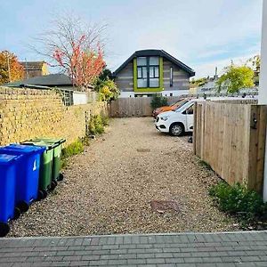 Spacious 5 Bedroom House 3 Bathrooms, 10 Beds Sleeps 13 Faversham Exterior photo