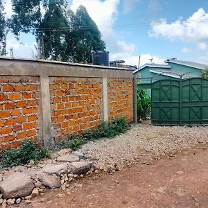 Green Home Luxurious Kisii Exterior photo