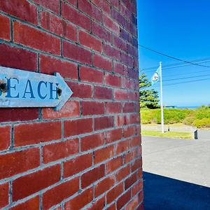 Le Riva Beachside Haven Apartment Whanganui Exterior photo