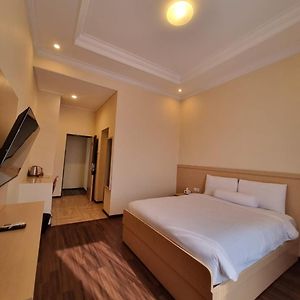 Core Inn Juwita Hotel Kepanjen Exterior photo