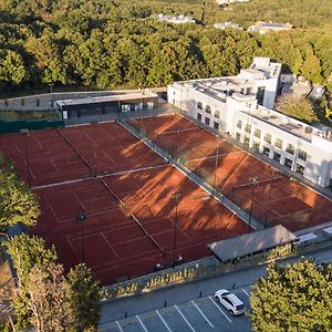 Inventist Hotel Sports Academy Istanbul Exterior photo