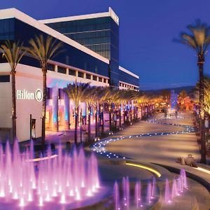 Hilton Anaheim Hotel Exterior photo