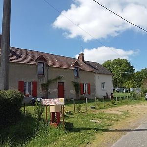 Studio Les Pourettes Bed & Breakfast Feusines Exterior photo