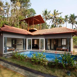 Stayvista At Palm Tree Homes With Bbq Grill & Pet Friendly Home Wayanad Exterior photo