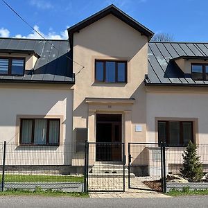 Apartmany Crystalindo Smrzovka Exterior photo