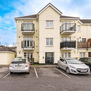 Holywell Rise Swords Apartment Exterior photo