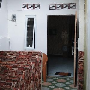 Home Stay & Kost Syariah Sony Ca E.15 Palembang Exterior photo