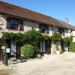 Les Gites De Montinazeau Cheniers Exterior photo