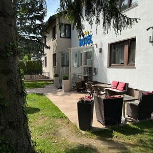 Hotel Altmann Wina Exterior photo