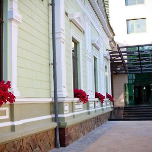 Hotel Belvedere Botoșani Exterior photo