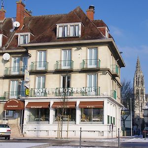 Logis Hotel & Restaurant - Le Normandie Caudebec en Caux Exterior photo