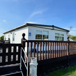 Sunshine Lodge Haven Lakeland Flookburgh Exterior photo