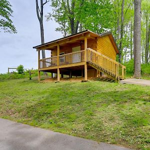 Tazewell Cabin Escape With Charcoal Grill And Fire Pit Apartment Exterior photo