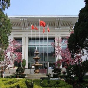 Lian Yun Hotel Kunming Exterior photo