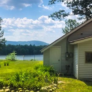 Hudson River Vista Villa Queensbury Exterior photo