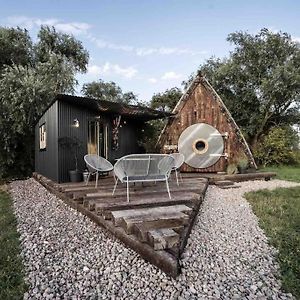 Unique Glamping Experience Near Ely & Cambridge Villa Exterior photo