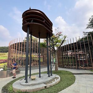 Vimalla Hills Villa&Resort Megamendung Puncak Bogor Exterior photo