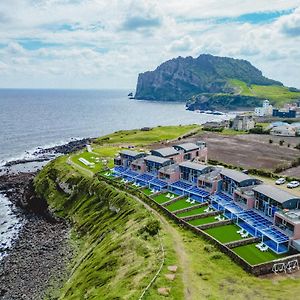 Haeilri Pool&Spa Hotel Seogwipo Exterior photo