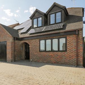 Amazing Cottage Sheerness Exterior photo