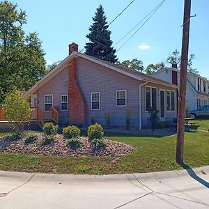 Rye Beach Retreat Guest House Huron Exterior photo