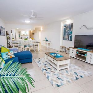 Coral Sands - Luxury Poolside Unit In Agnes Water Apartment Seventeen Seventy Exterior photo