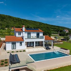Villa With Private Pool, Garden And Seaview For Max 11 Pers Near Labin 5207-1 Ubasico Exterior photo