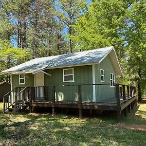 Little Lake Cabin Close To Callaway Gardens Valley Exterior photo