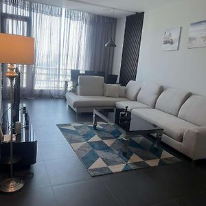 Modern Luxurious Apartment Al-Manamah Exterior photo