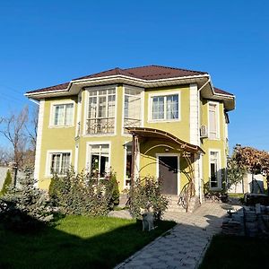 Балжан Villa Almaty Exterior photo