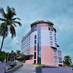 Hotel Pushpak Kondotty Exterior photo