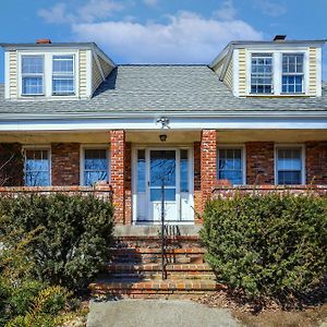 Spacious Single House In Newton Exterior photo