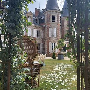 Chateau De La Plumasserie Hotel Fontenay Tresigny Exterior photo