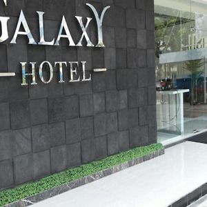 Galaxy Hotel Tarakan Exterior photo