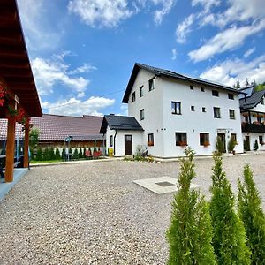 Casa Ambra Hotel Sadova  Exterior photo