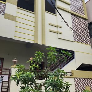 Kalyani Residency Hotel Mandapeta Exterior photo