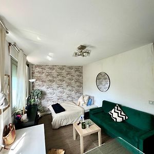 Charmant Studio A 7Min De Paris Apartment Clichy Exterior photo