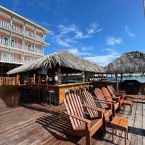 Hotel Bocas Town Exterior photo