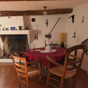 Le Baguier, Maison De Caractere Dans Hameau Typique Provencal Villa Seillans Exterior photo