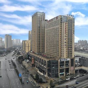 Ji Hotel Zhenjiang Railway Station Nan Square Exterior photo