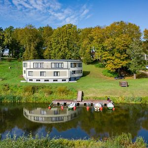 Suislepa Puhkekeskus Villa Exterior photo