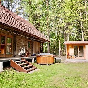 Quiet Log House Vaikne palkmaja Villa Rannakula  Exterior photo