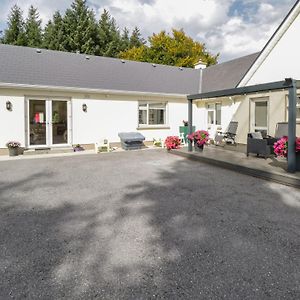 Forest House Villa Tuam Exterior photo