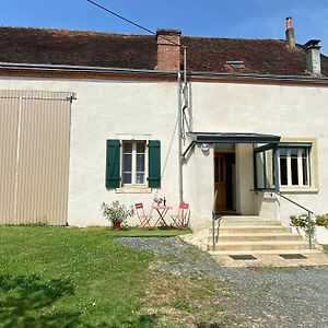 Charmante Fermette Avec Jardin Clos Et Etang Prive A 2 Km Dans Le Pays De George Sand - Fr-1-591-588 Villa Gournay  Exterior photo