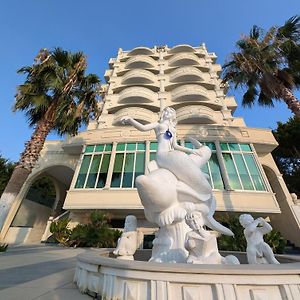 Vila Barbaut Hotel Karpen Exterior photo