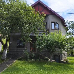 Zatishna Oselya Villa Kelechin Exterior photo