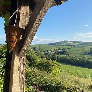 Cottage En Vignoble Leynes Exterior photo