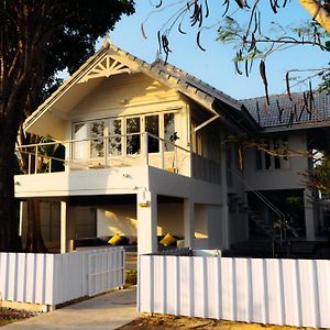 Baan Song Nam บ้านสองน้ำ Pantai Cha Am Exterior photo