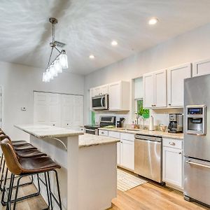 Silver Springs Home With Kayaks, Grill And Shared Pool Exterior photo