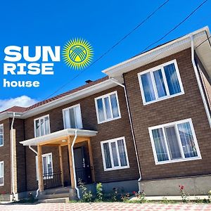 Sunrise House Apartment Cholpon-Ata Exterior photo