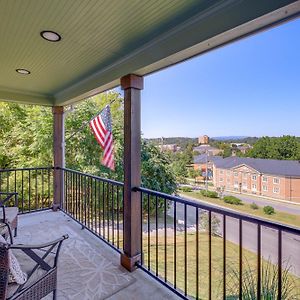 Walk To Radford University Home With Fire Pit! Exterior photo